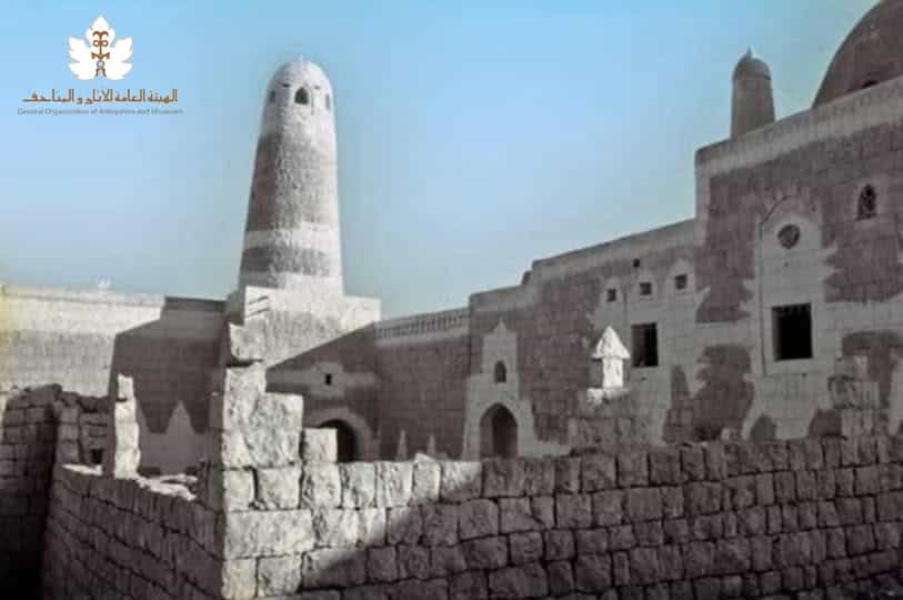 مسجد حوث (جامع الشجرة).. تحفة معمارية وتاريخية تروي عراقة اليمن